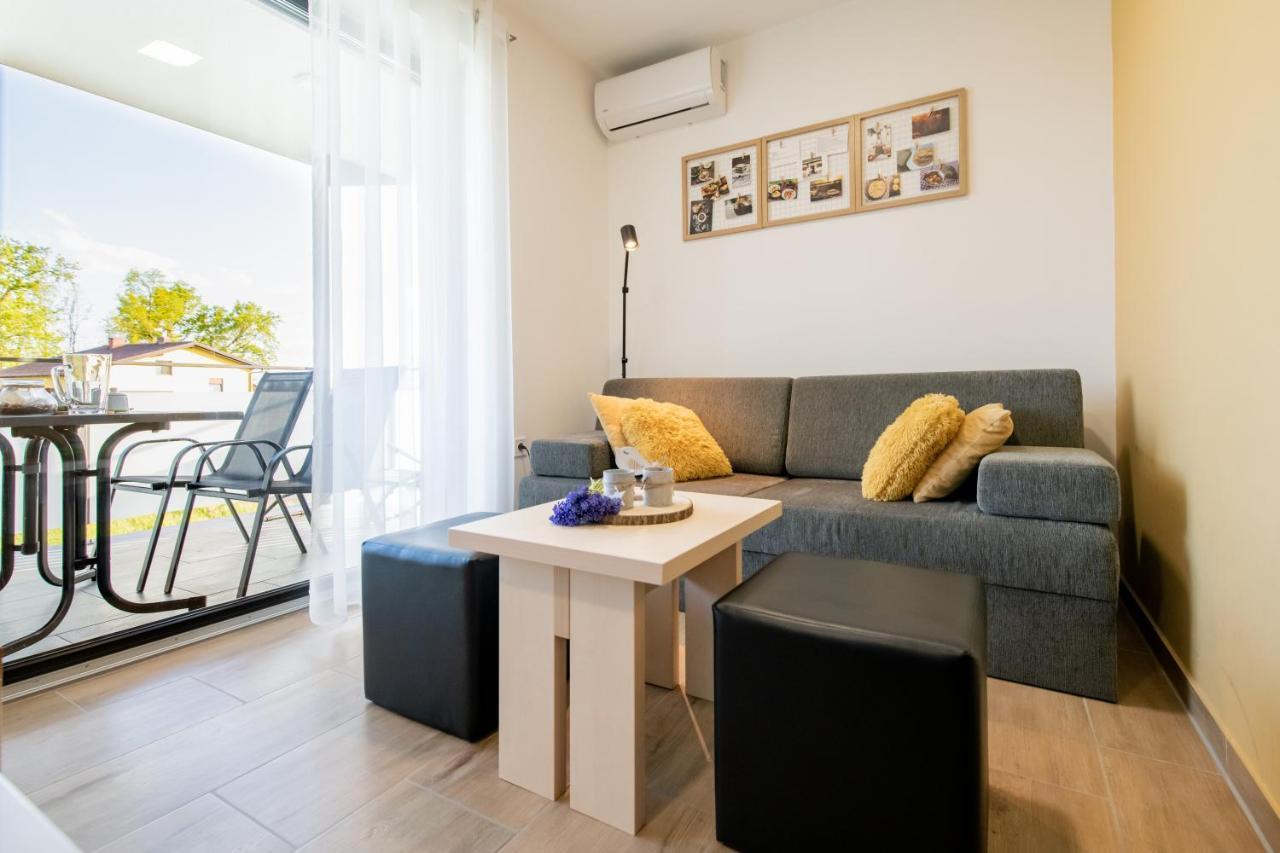 Apartmán Apartmaji Banonia " Jutranja Zarja " Banovci Exteriér fotografie